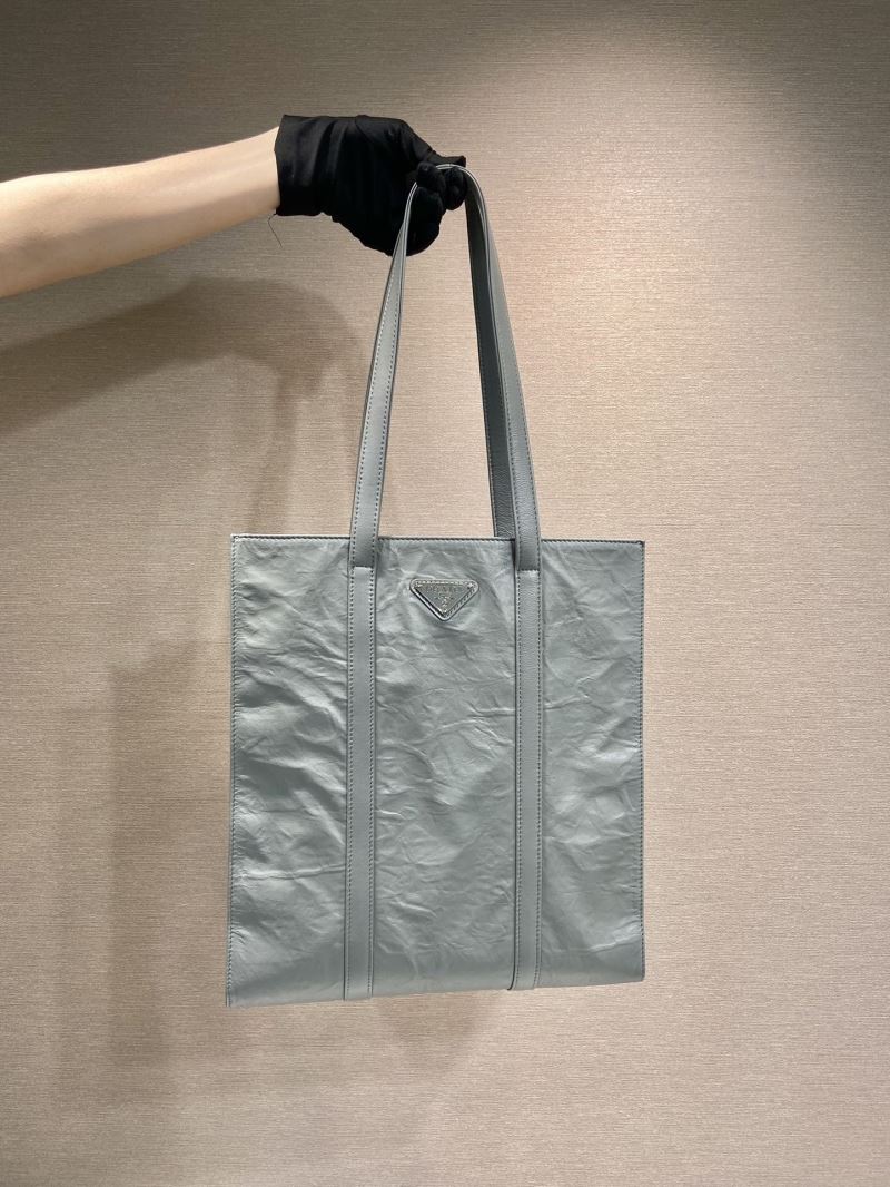 Pra*a tote bags